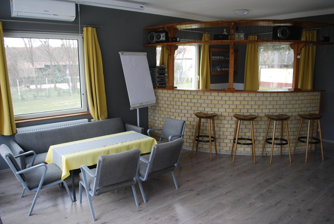 Casa Napsugar Panzio Bed & Breakfast Apostag Eksteriør bilde